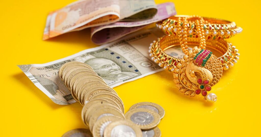 Fraud in the name of gold loan, bank manager got a case registered