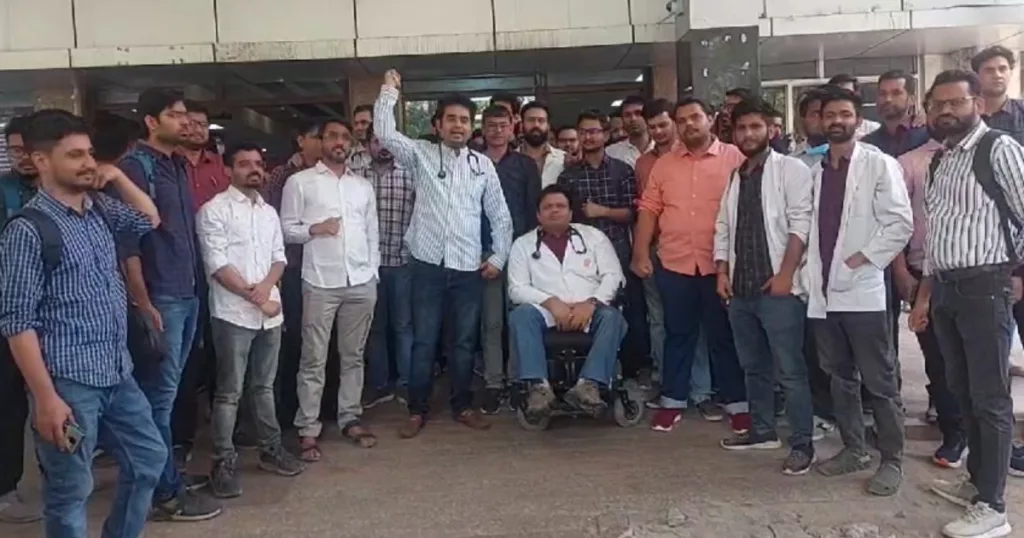 Resident Doctors Of Ajmer JLN Hospital